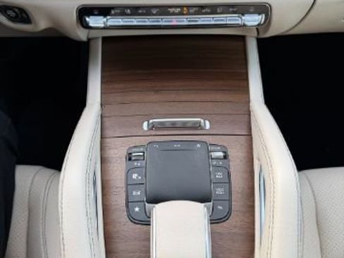 Used 2022 Mercedes-Benz GLE 350 4MATIC image 17