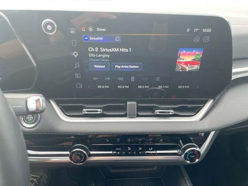 Used 2026 Chevrolet Equinox LT image 23