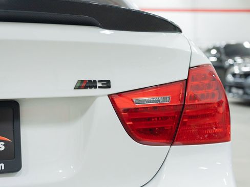 Used 2011 BMW M3 image 9