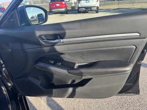 Used 2024 Nissan Altima 2.5 SR image 30