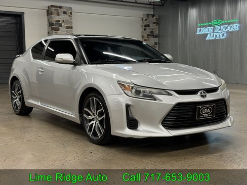 Used 2014 Scion tC FWD image 1