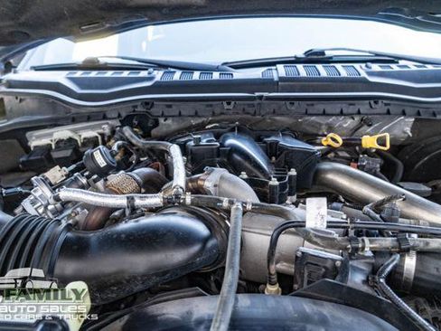Used 2019 Ford F250 Lariat w/ Lariat Ultimate Package AWD/4WD image 16