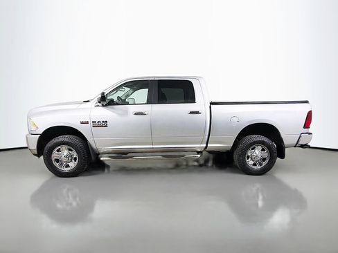 Used 2014 RAM 2500 SLT AWD/4WD image 9