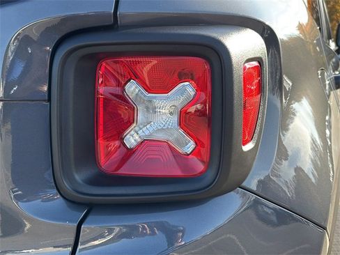 Certified 2022 Jeep Renegade Trailhawk image 13