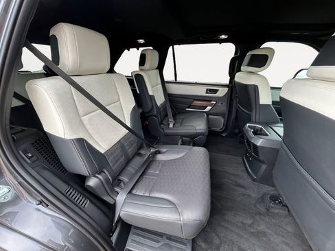 Used 2025 Toyota Sequoia Capstone image 12