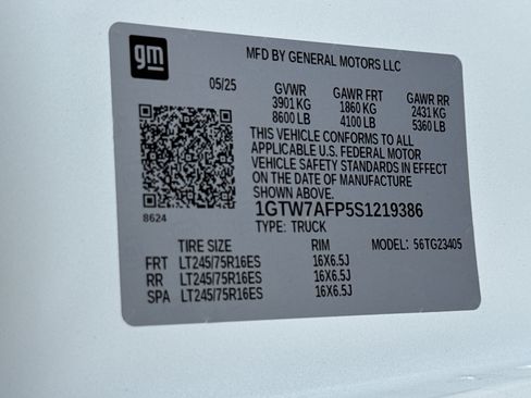 New 2025 GMC Savana 2500 w/ Driver Convenience Package image 34