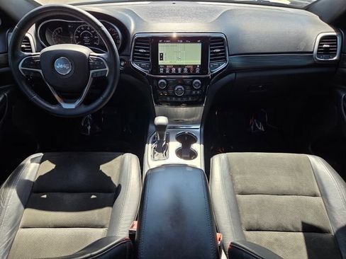 Certified 2019 Jeep Grand Cherokee Altitude RWD image 17