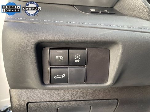 Used 2024 Toyota Highlander LE image 29