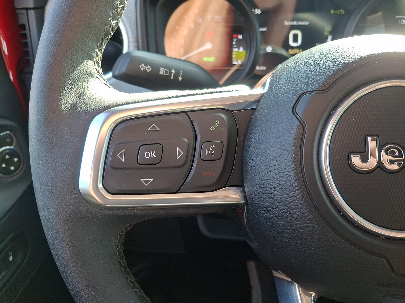 Used 2025 Jeep Wrangler Unlimited Sahara AWD/4WD image 20
