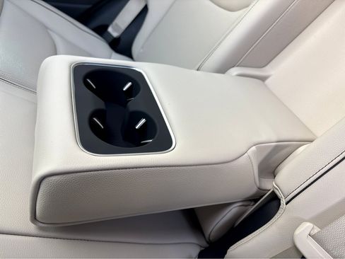 New 2026 Genesis GV70 2.5T Advanced image 37