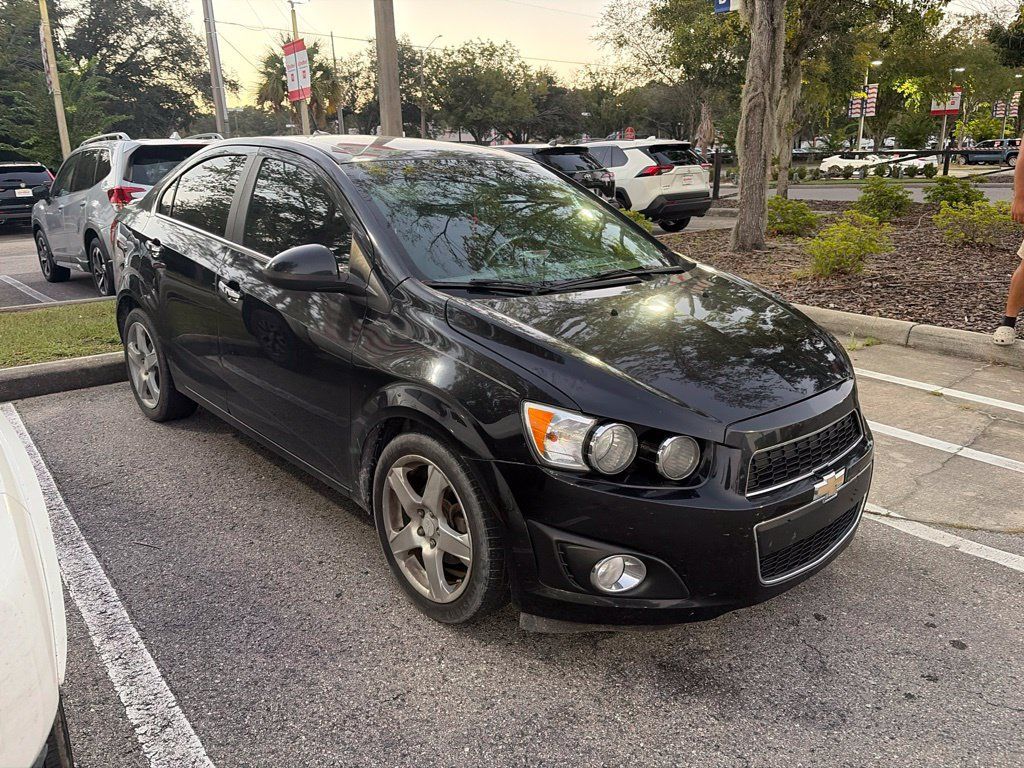 Used 2014 Chevrolet Sonic LTZ FWD image 2