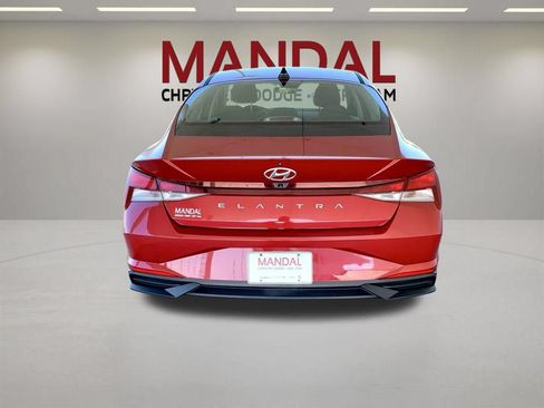 Used 2021 Hyundai Elantra SEL w/ Cargo Package FWD image 6