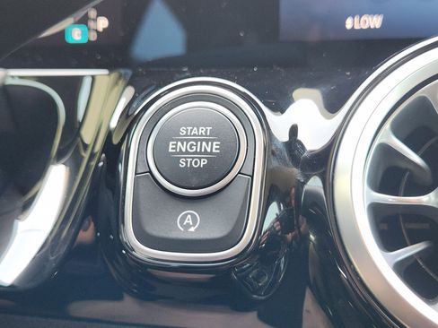 Used 2025 Mercedes-Benz GLA 250 image 31