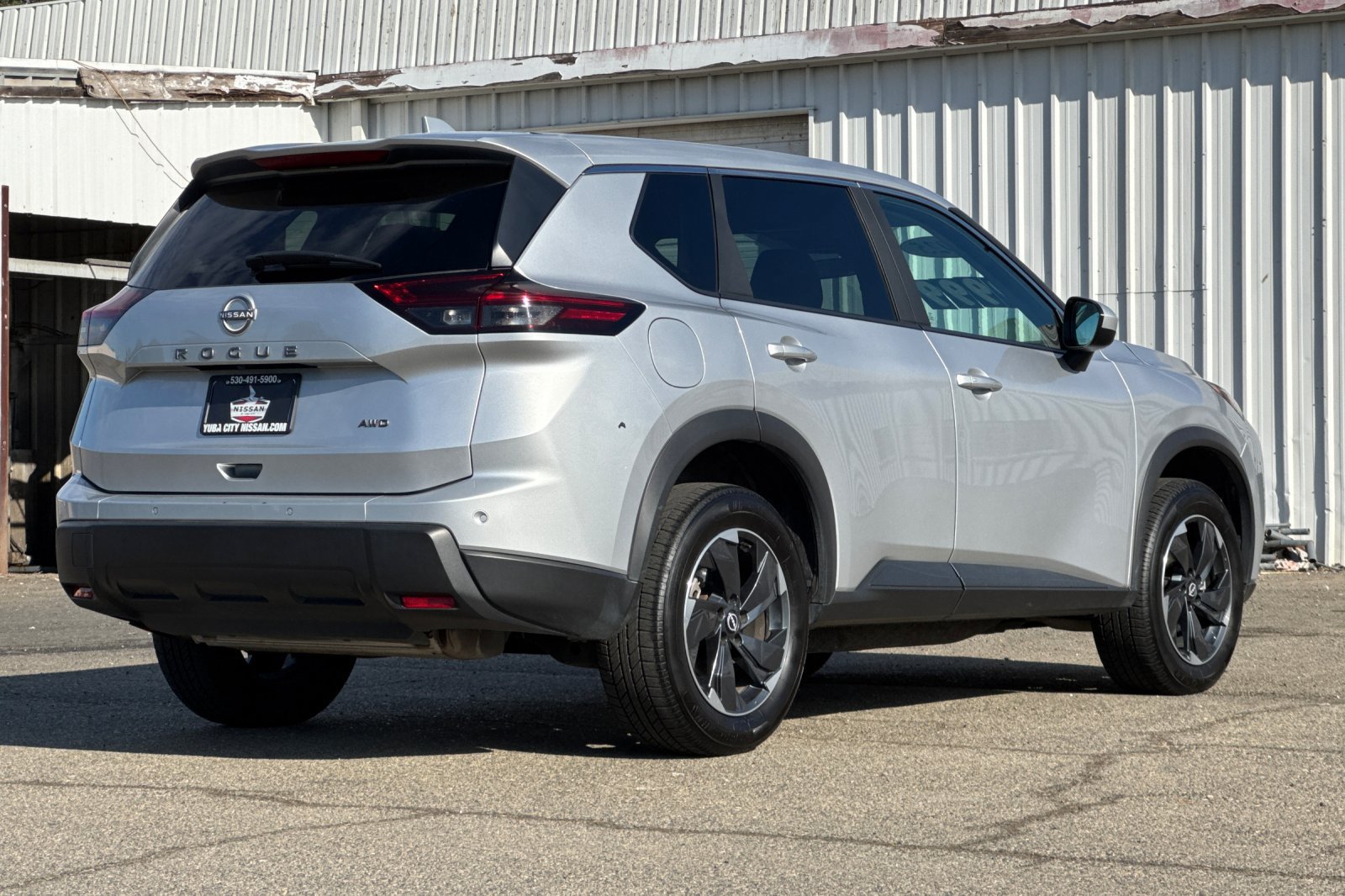 Certified 2025 Nissan Rogue SV AWD/4WD image 5