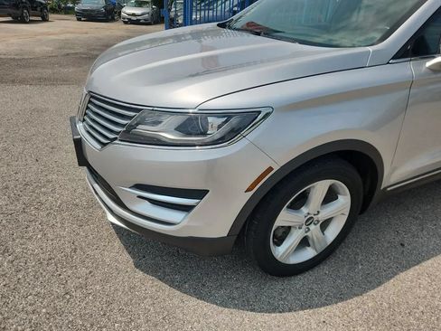 Used 2017 Lincoln MKC Premiere FWD image 4