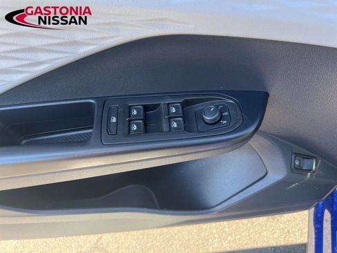 Used 2023 Volkswagen Taos S image 34