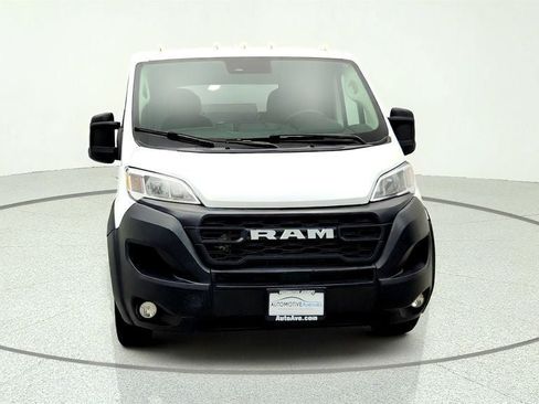 Used 2025 RAM ProMaster 2500 w/ Convenience Group FWD image 2