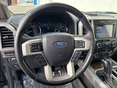 Used 2018 Ford F150 Lariat image 15