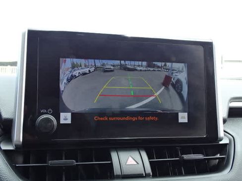 Certified 2025 Toyota RAV4 LE FWD image 29