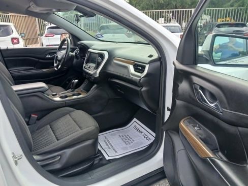 Used 2019 GMC Acadia SLE FWD image 10