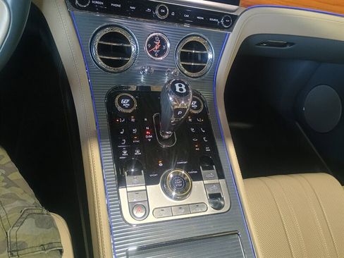 Used 2020 Bentley Continental GT image 25