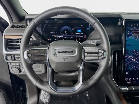 Certified 2026 GMC Yukon Denali w/ Sun & Power Step Package AWD/4WD image 12