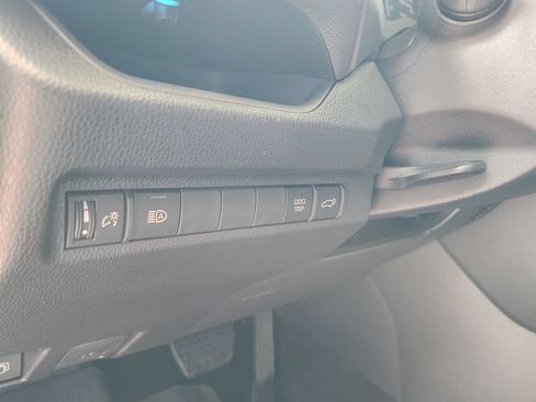 Used 2024 Toyota RAV4 XSE AWD/4WD image 17