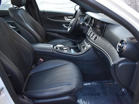 Used 2019 Mercedes-Benz E 450 4MATIC Sedan w/ Premium Package image 44