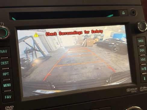 Used 2013 Chevrolet Avalanche LTZ AWD/4WD image 15