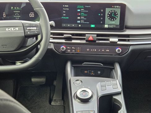 New 2026 Kia Sportage LX FWD image 14