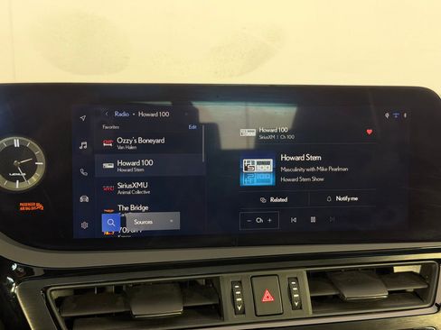 Used 2023 Lexus ES 350 F Sport w/ Accessory Package (Z2) image 25