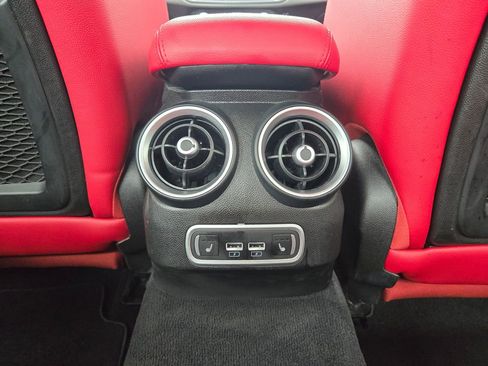 Used 2024 Alfa Romeo Giulia Veloce AWD/4WD image 36