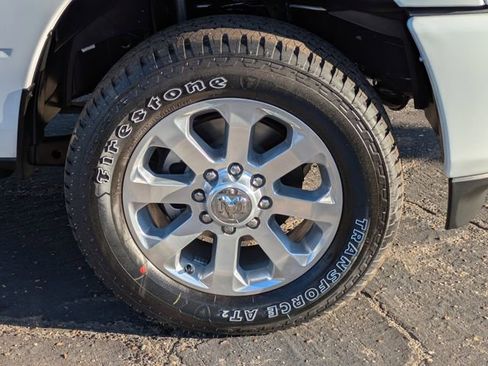 New 2026 RAM 2500 Laramie AWD/4WD image 11