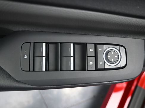 New 2026 Toyota Prius XLE image 18