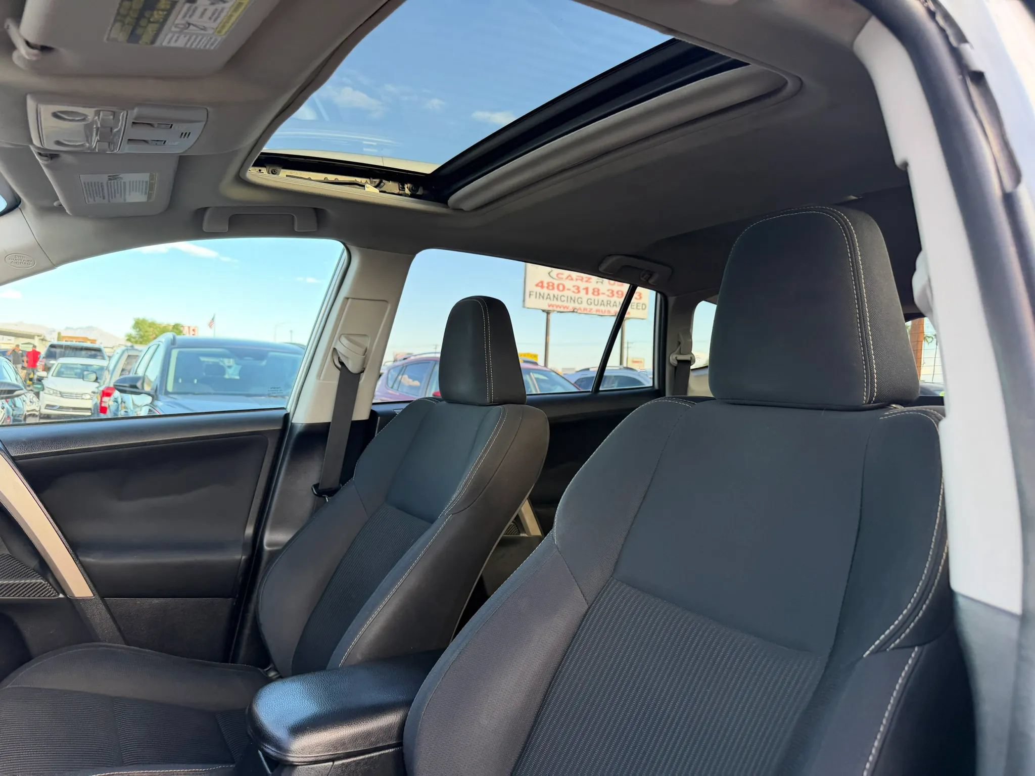 Used 2013 Toyota RAV4 XLE FWD image 19