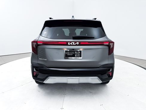 Certified 2026 Kia Seltos EX image 17