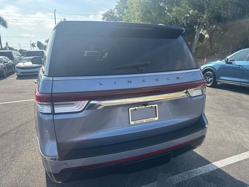 Certified 2024 Lincoln Navigator Black Label AWD/4WD image 3