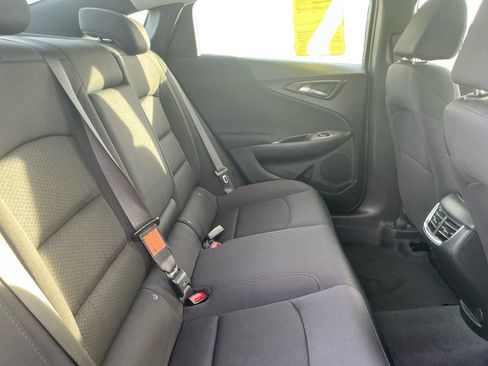 Used 2024 Chevrolet Malibu LT image 19
