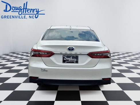 Used 2023 Toyota Camry XLE FWD image 4