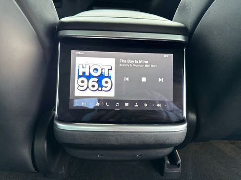 Used 2022 Tesla Model S Standard Range image 31