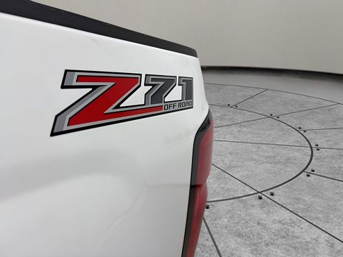 Used 2017 Chevrolet Silverado 1500 LT w/ All Star Edition image 18