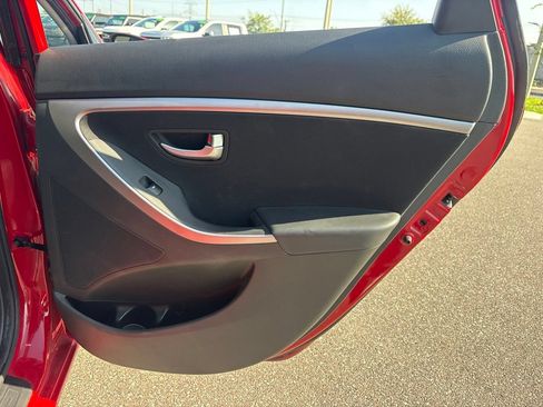 Used 2013 Hyundai Elantra GT FWD image 15