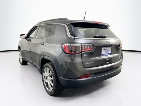 Used 2022 Jeep Compass Latitude AWD/4WD image 7