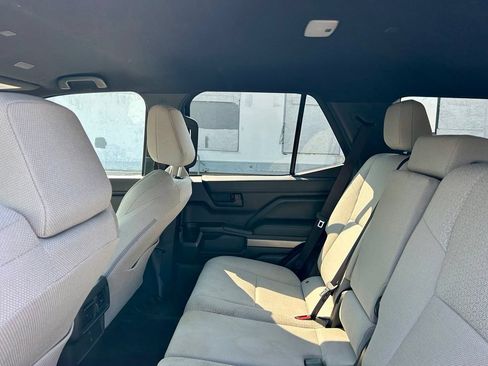 Certified 2025 Toyota 4Runner SR5 AWD/4WD image 12