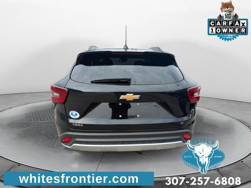Used 2026 Chevrolet Trax LT FWD image 4