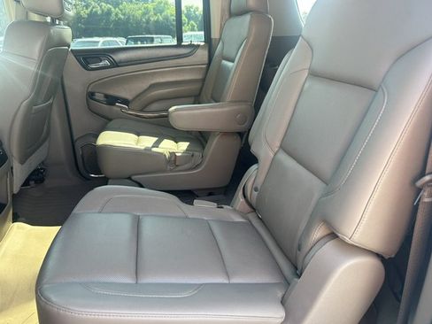 Used 2016 GMC Yukon XL SLT RWD image 18