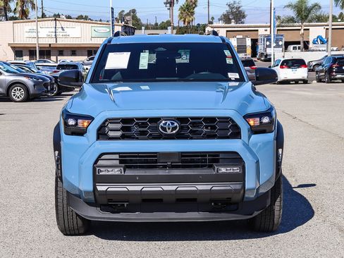 Used 2025 Toyota 4Runner TRD Off-Road image 2