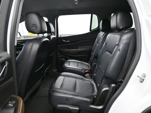 Used 2023 GMC Acadia SLE w/ Driver Convenience Package FWD image 32