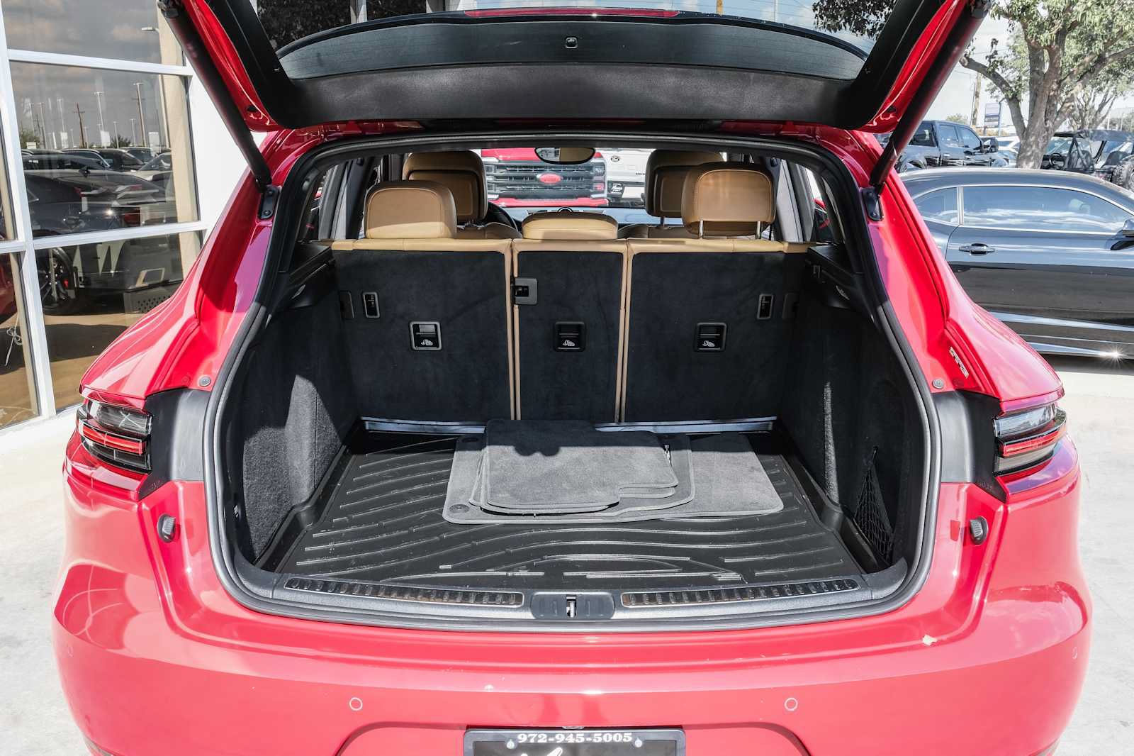 Used 2018 Porsche Macan S AWD/4WD image 50