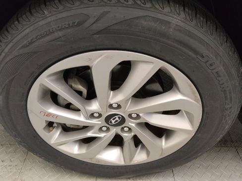 Used 2016 Hyundai Tucson SE image 31